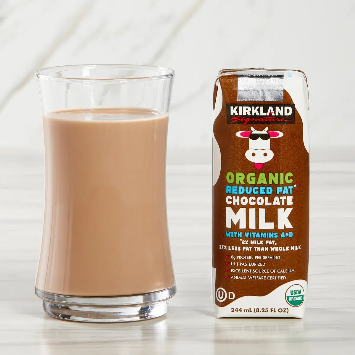 Kirkland Signature Organic Reduced Fat Chocolate Milk - Image 3